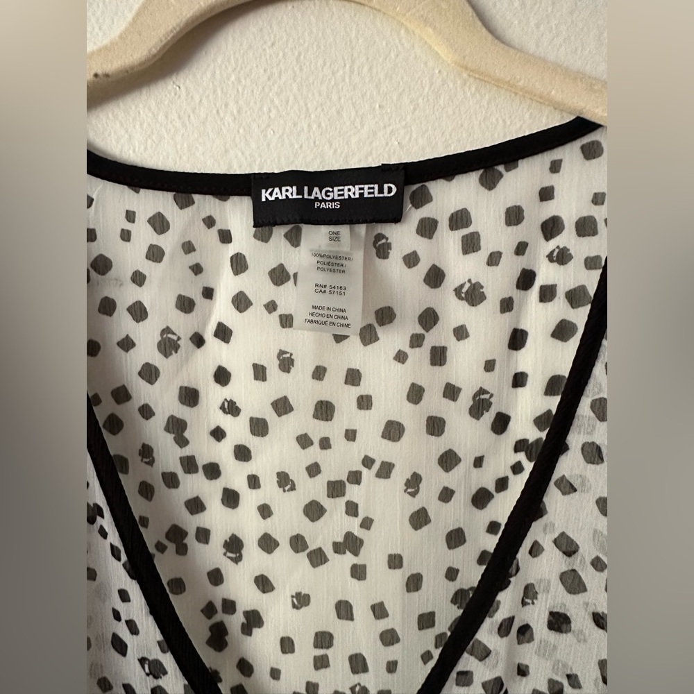 Karl Lagerfeld swimsuit coverup OS. “Scattered Squares” Side-side 31.5” B2H 35” - Picture 4 of 5